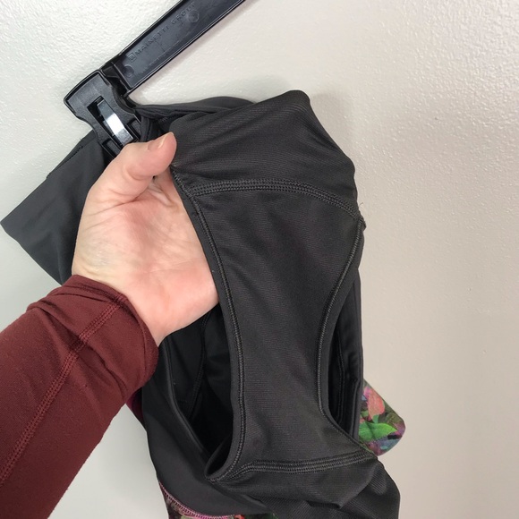 Lululemon Speed Up Mid-Rise Lined Short 4" Sz 12 - Picture 8 of 8